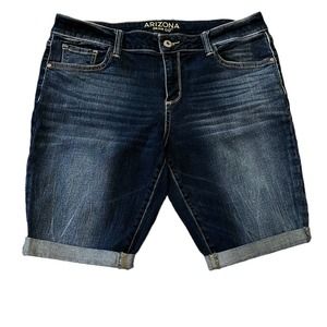 Arizona Jean Company Denim Mid Rise Shorts. Misses Juniors Size 13